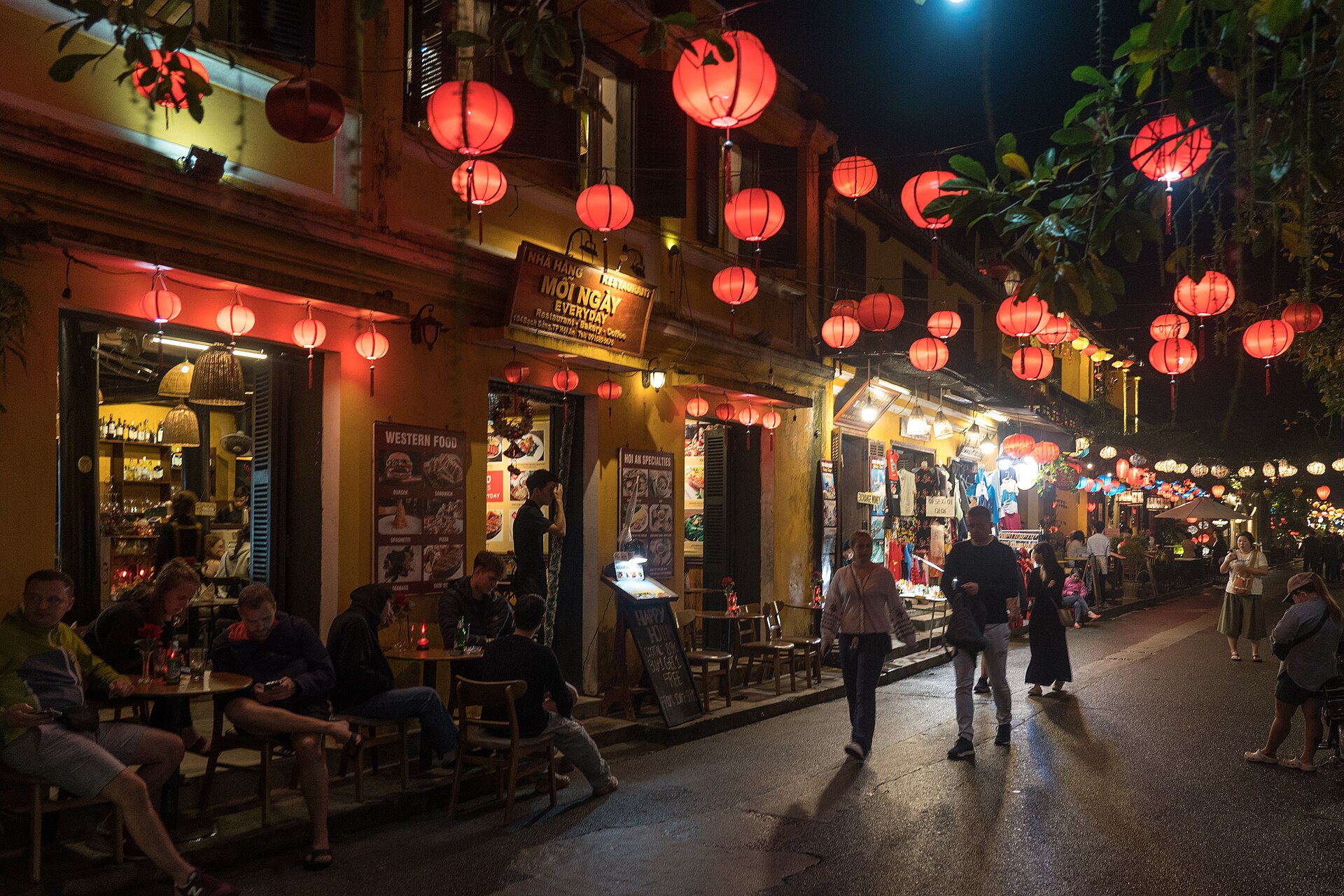 Phố cổ Hội An về đêm